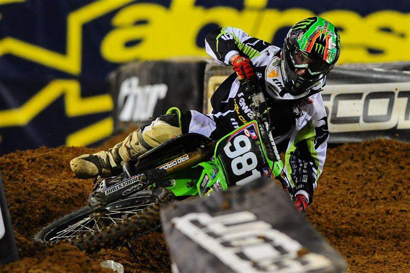 Austin Stroupe (981) started outside the top 10 and methodically worked his way forward, eventually taking third on the last lap when Nico Izzi crashed out.