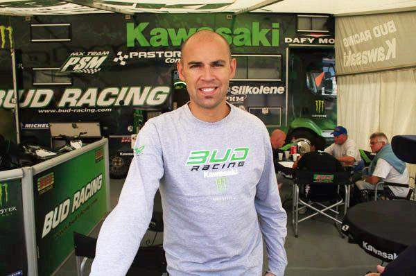 Lookee here! Remember this guy? I forgot to bring him over some Kit-Kats