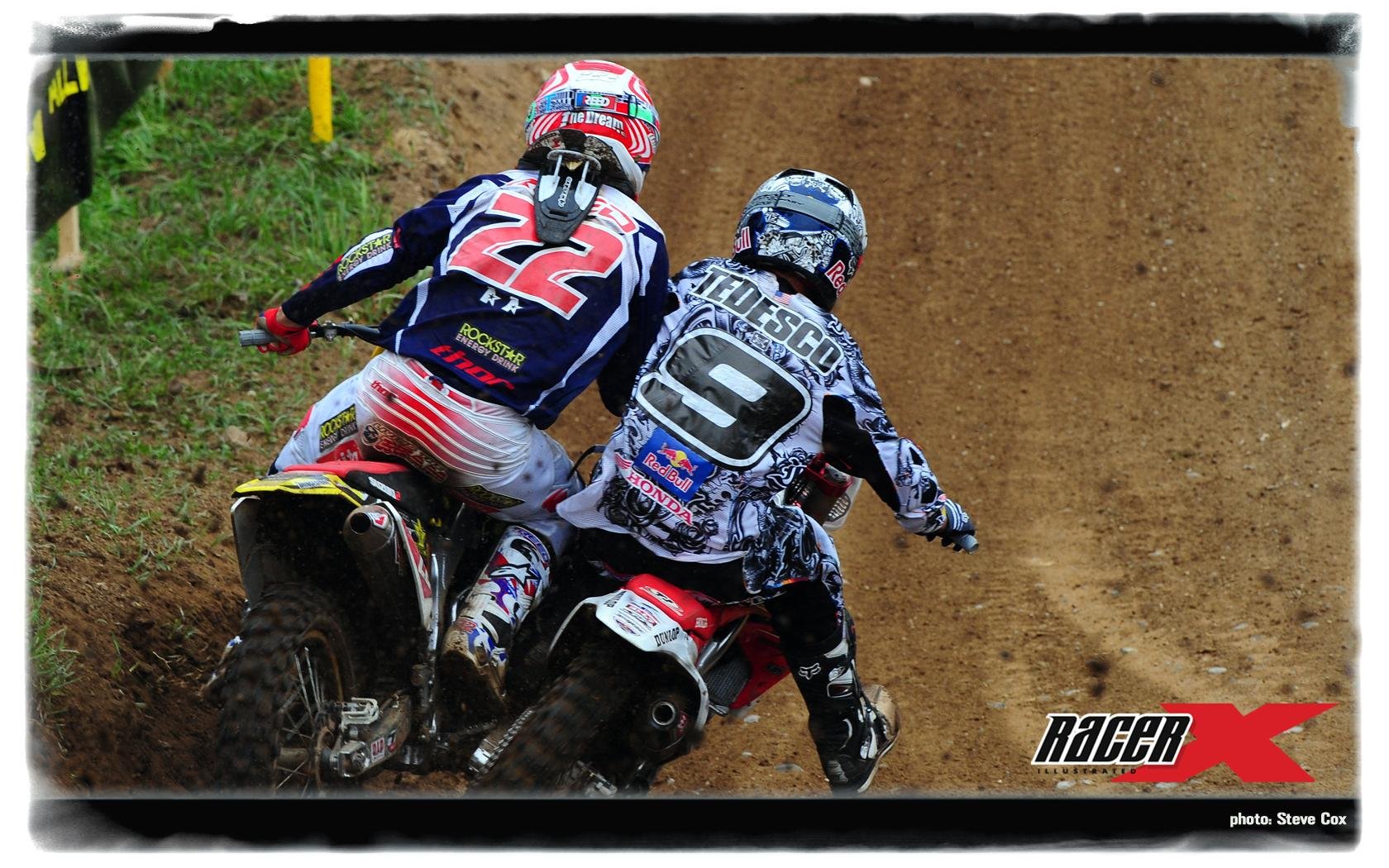 The final turn in moto two for second.