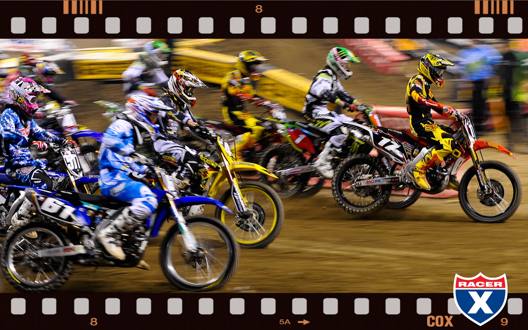 Justin Barcia (17) grabbing the main-event holeshot.