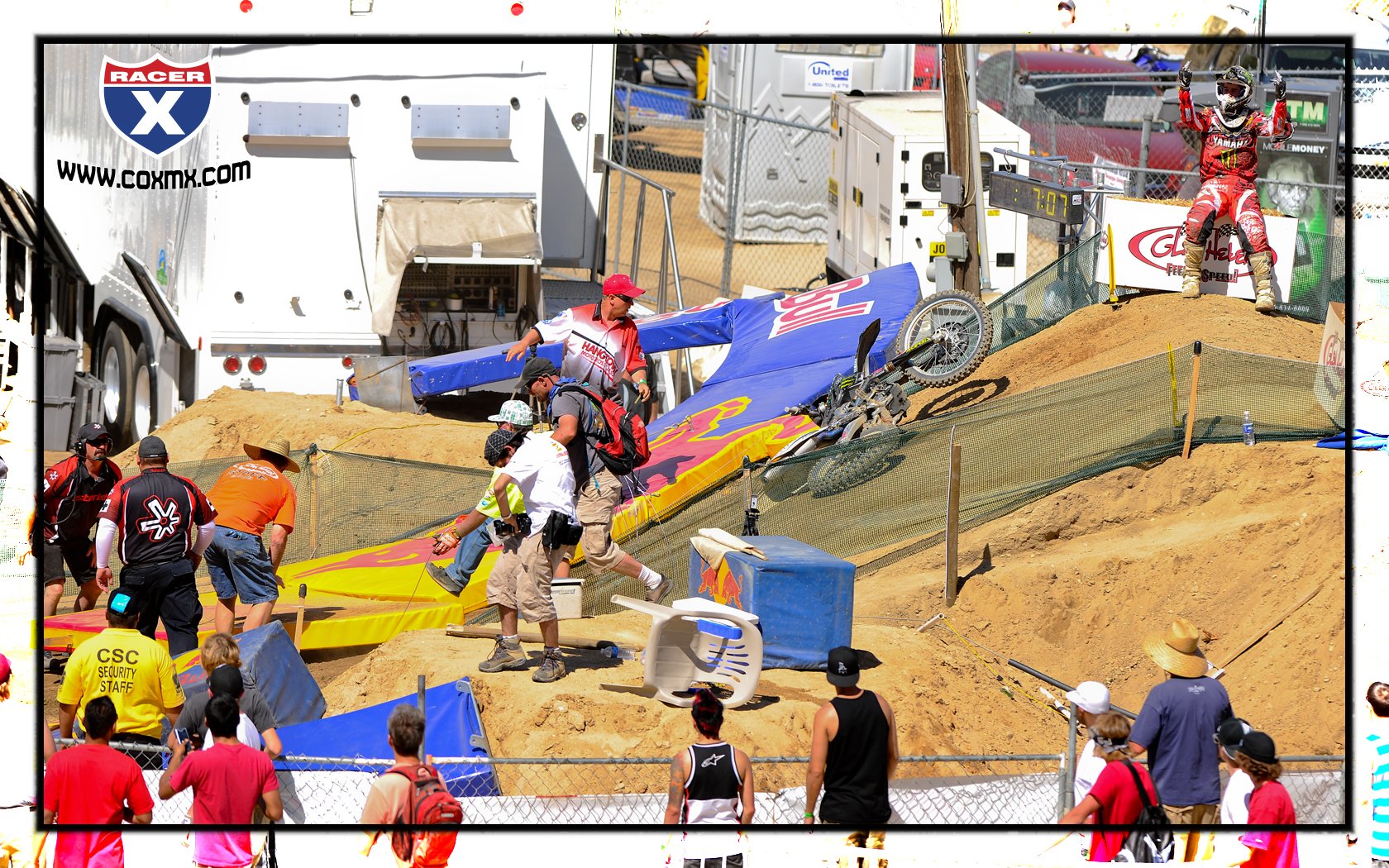 Double birds from Harri Kullas after he was tackled by a giant arch.