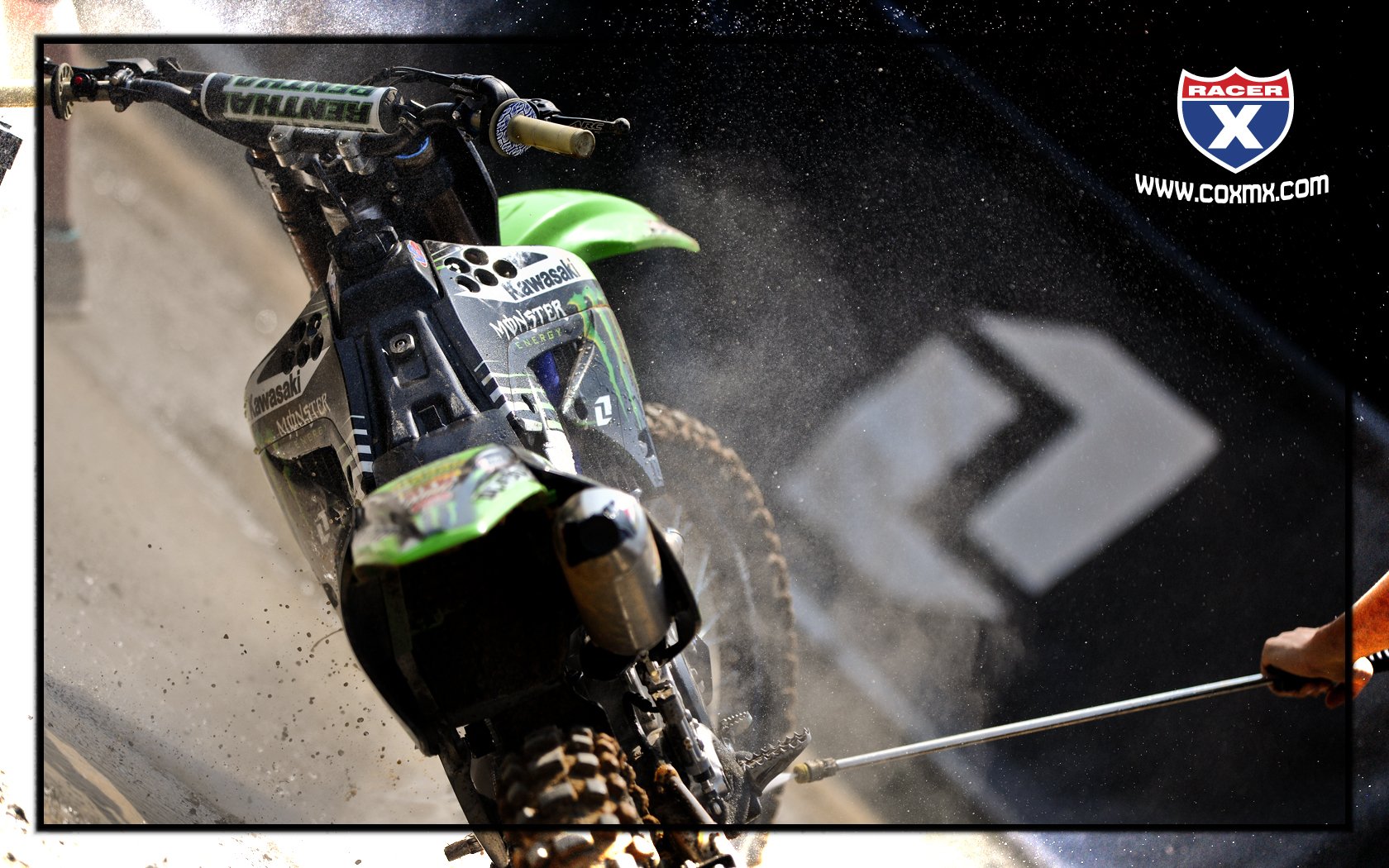 Chad Reed's bike gets a washing