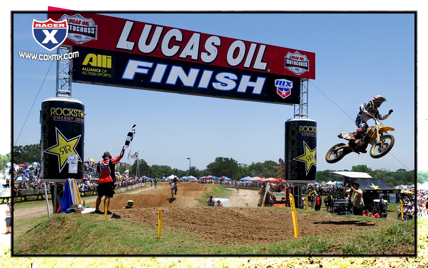 Ryan Dungey wins moto one.