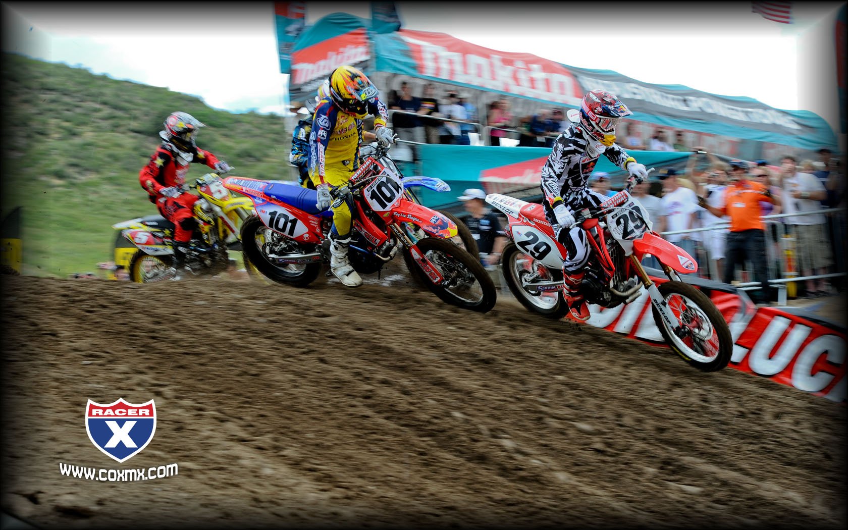 Short gets the first-moto holeshot over Townley, Chisholm (behind Townley) and Dungey.
