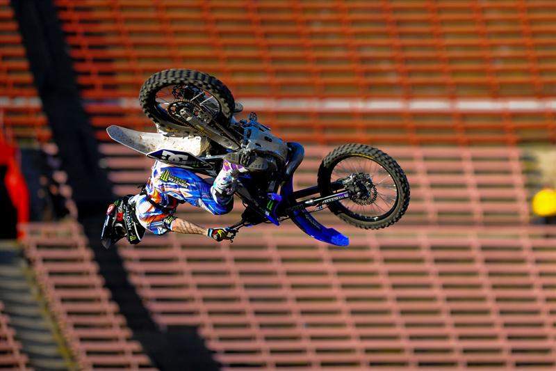 Adams was the only guy pulling 360s, but that wasn't enough.