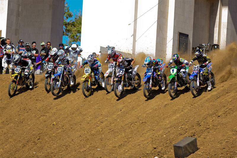 The Moto X Racing portion featured a downhill start, going down the famous peristyles.