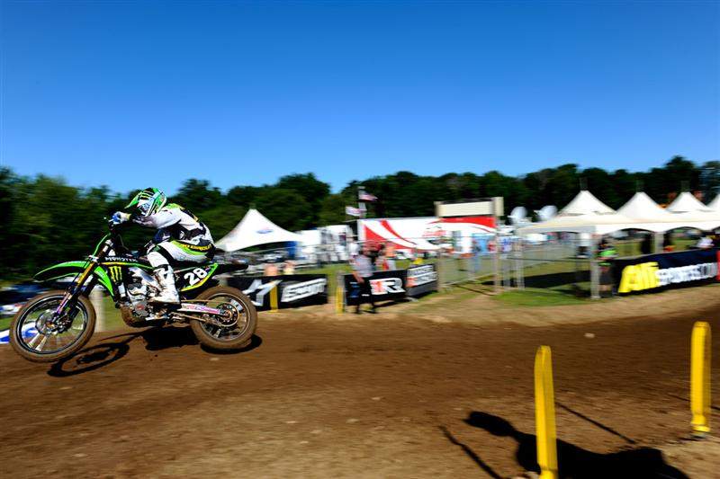 Tyla Rattray put in a 2:18.685 to put him atop the 250cc qualifying list.