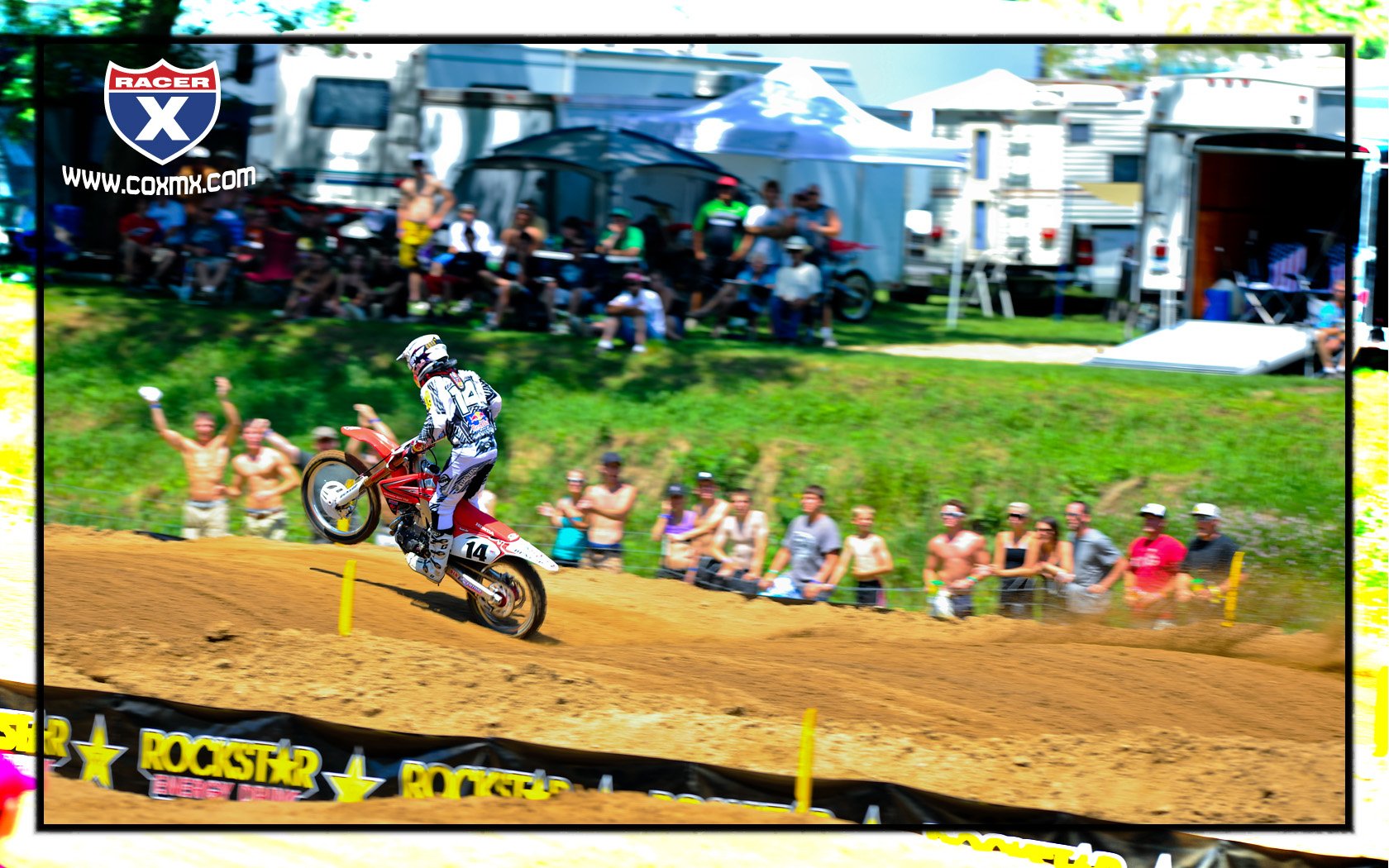 Kevin Windham being cheered on by his fans.