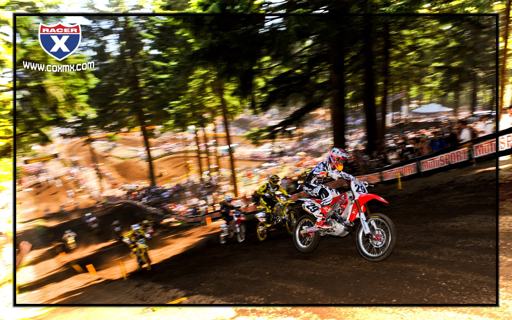 Andrew Short (29) with the second-moto 450cc holeshot.