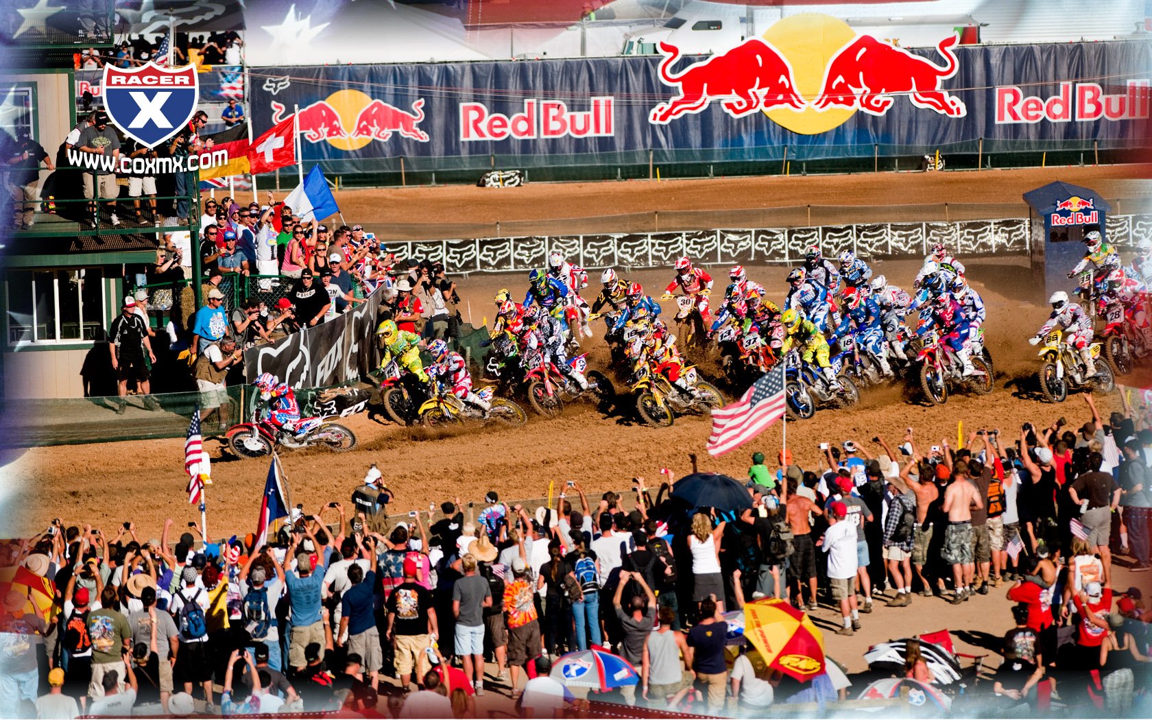 Short leads Dungey off the start in the final moto.