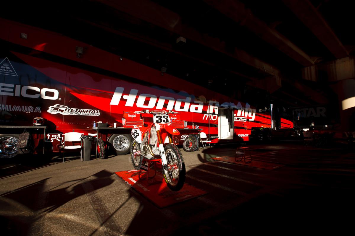 First light at the Honda rig