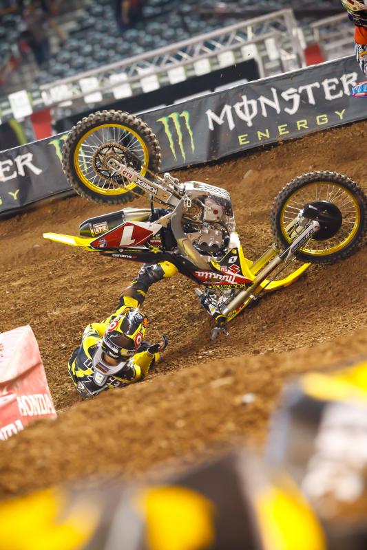 Ryan Dungey practice crash