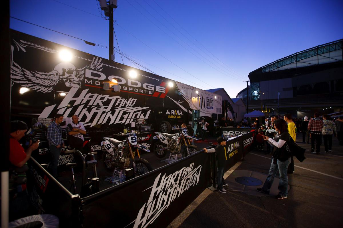 Sunset over the Hart and Huntington rig