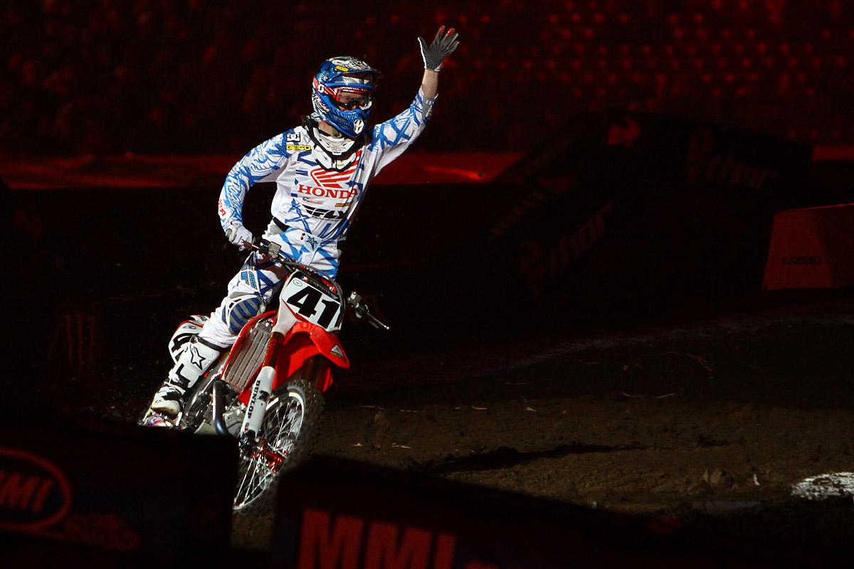 Canard pumping up the crowd