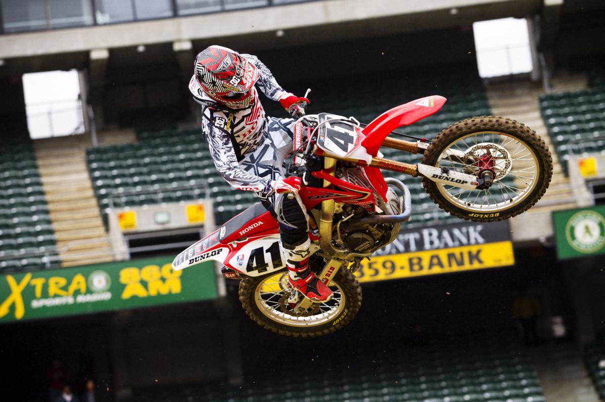 Trey Canard looks on point tonight.