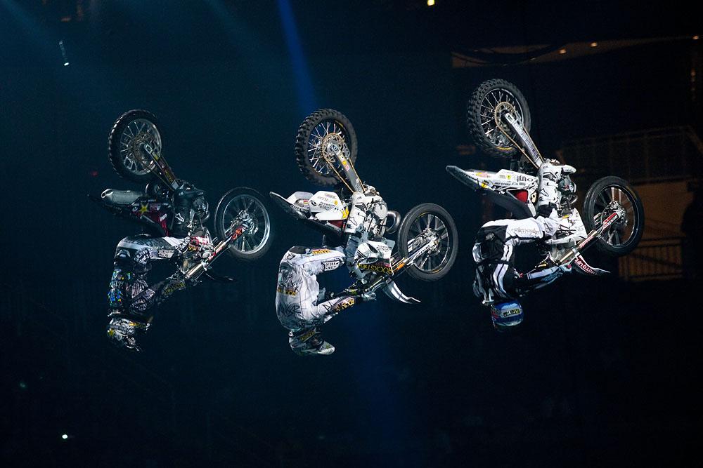 Nuclear Cowboyz - Pittsburgh, PA 01-29-2011
