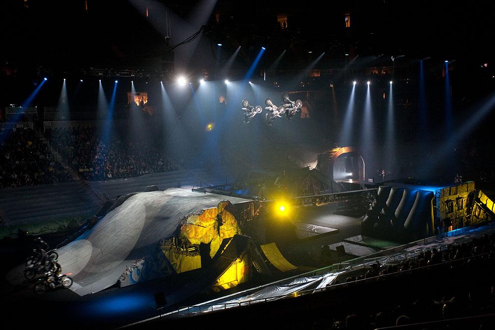 Nuclear Cowboyz - Pittsburgh, PA 01-29-2011