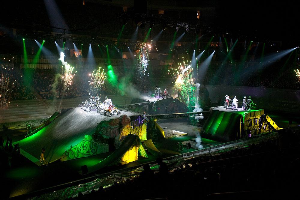 Nuclear Cowboyz - Pittsburgh, PA 01-29-2011