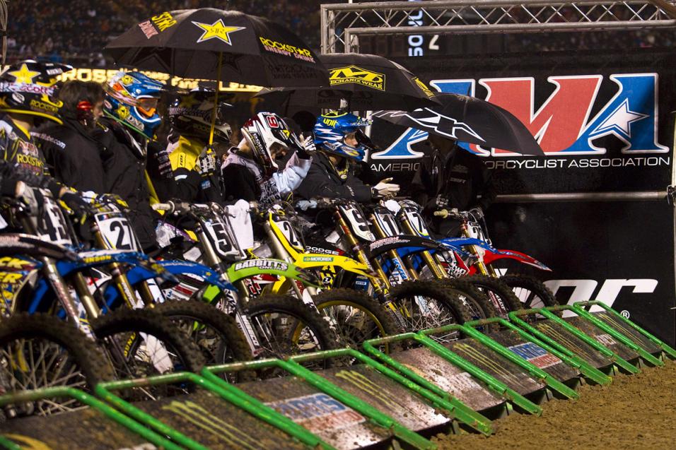 Sign Of The Lap Times: Oakland