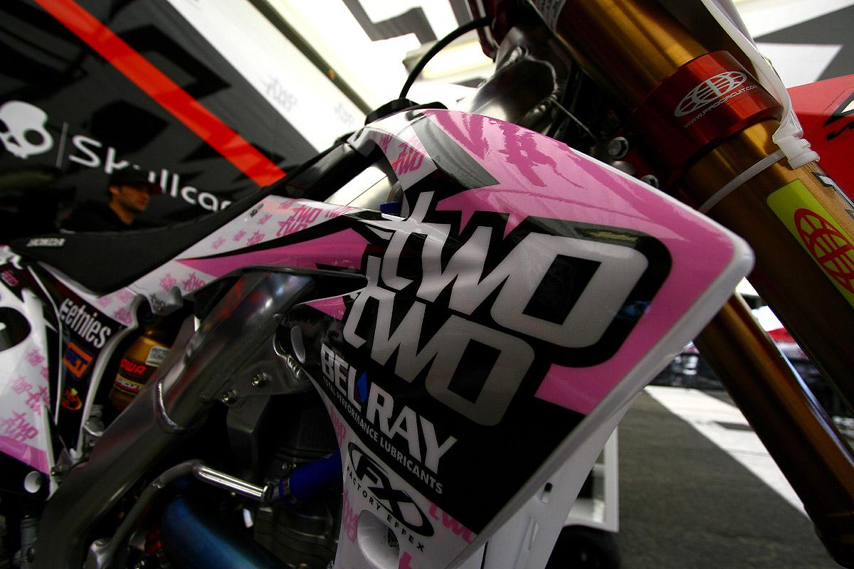 Chad Reed and Two Two Motorsports have the Pink theme dialed