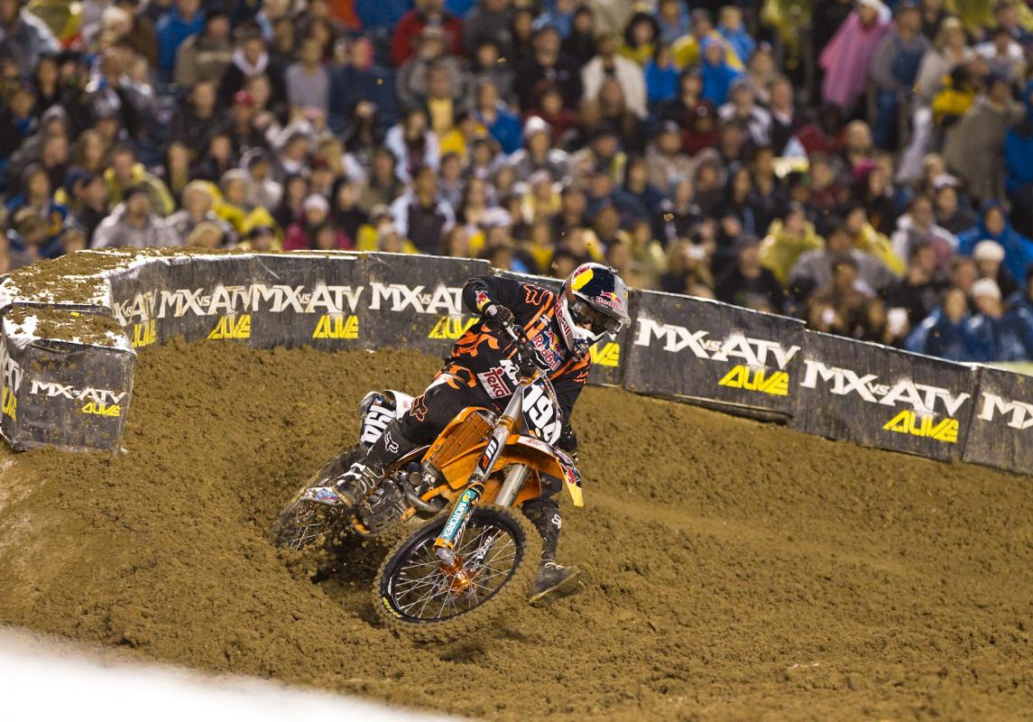 Ken Roczen would have his share of troubles in the main, but would rebound to finish seventh