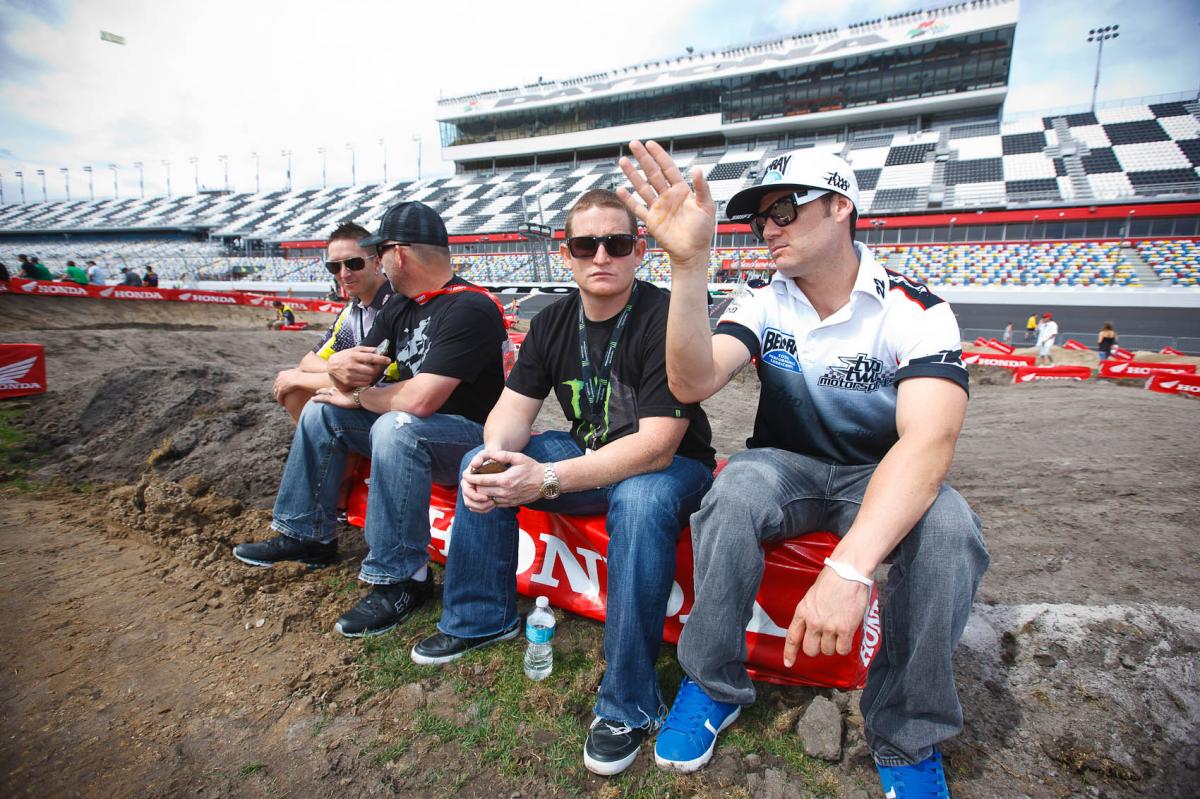 Rc and CR22 discuss the track