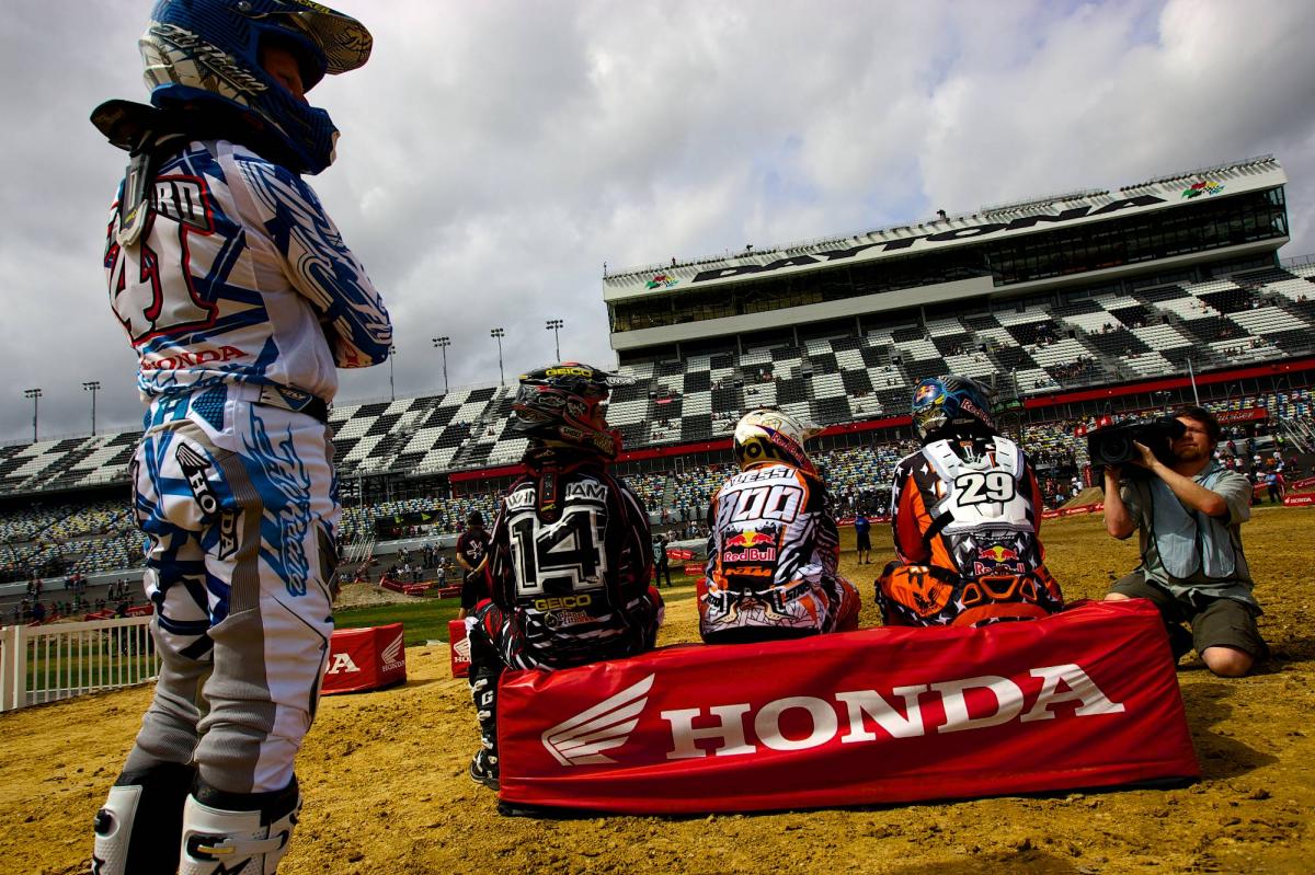 Speed TV getting some shots