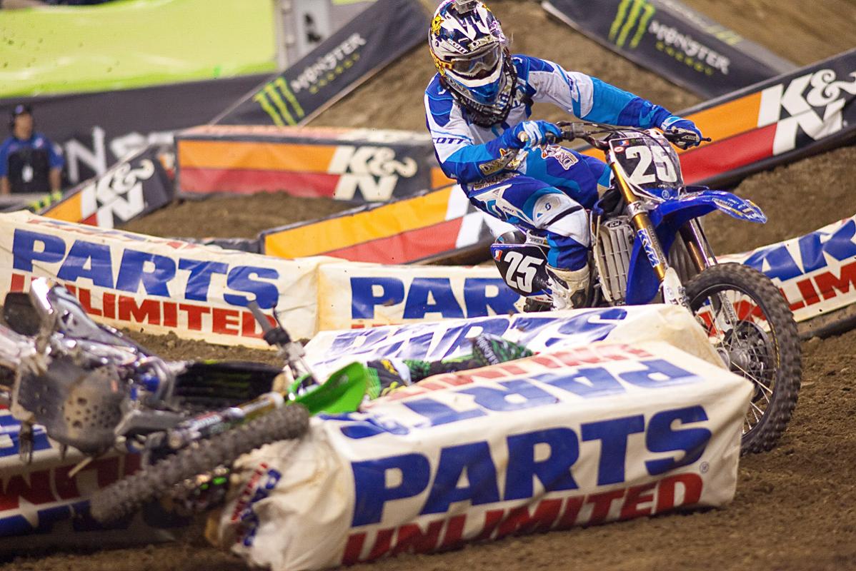 Baggett crash, Sipes passing. 