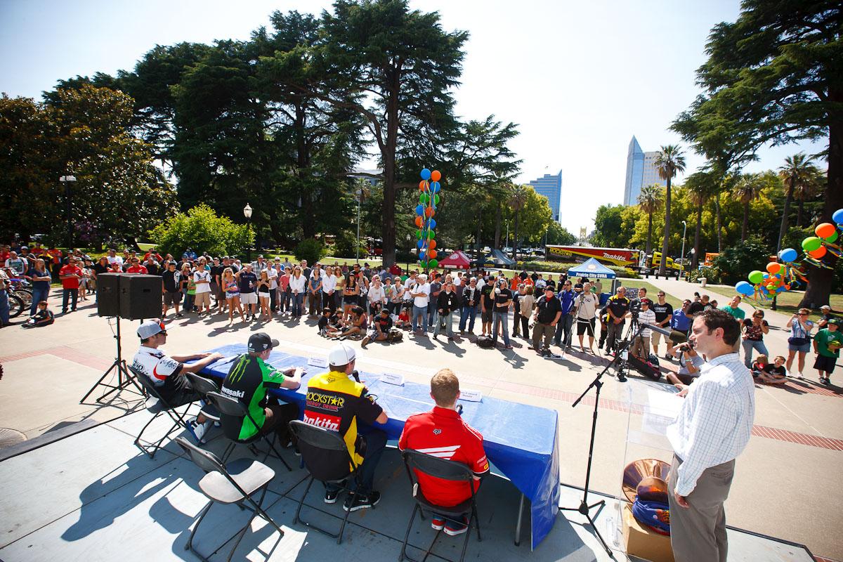 The Weege on the mic 