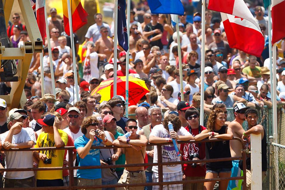 Racer X Films:  Meet The Fans With Dano