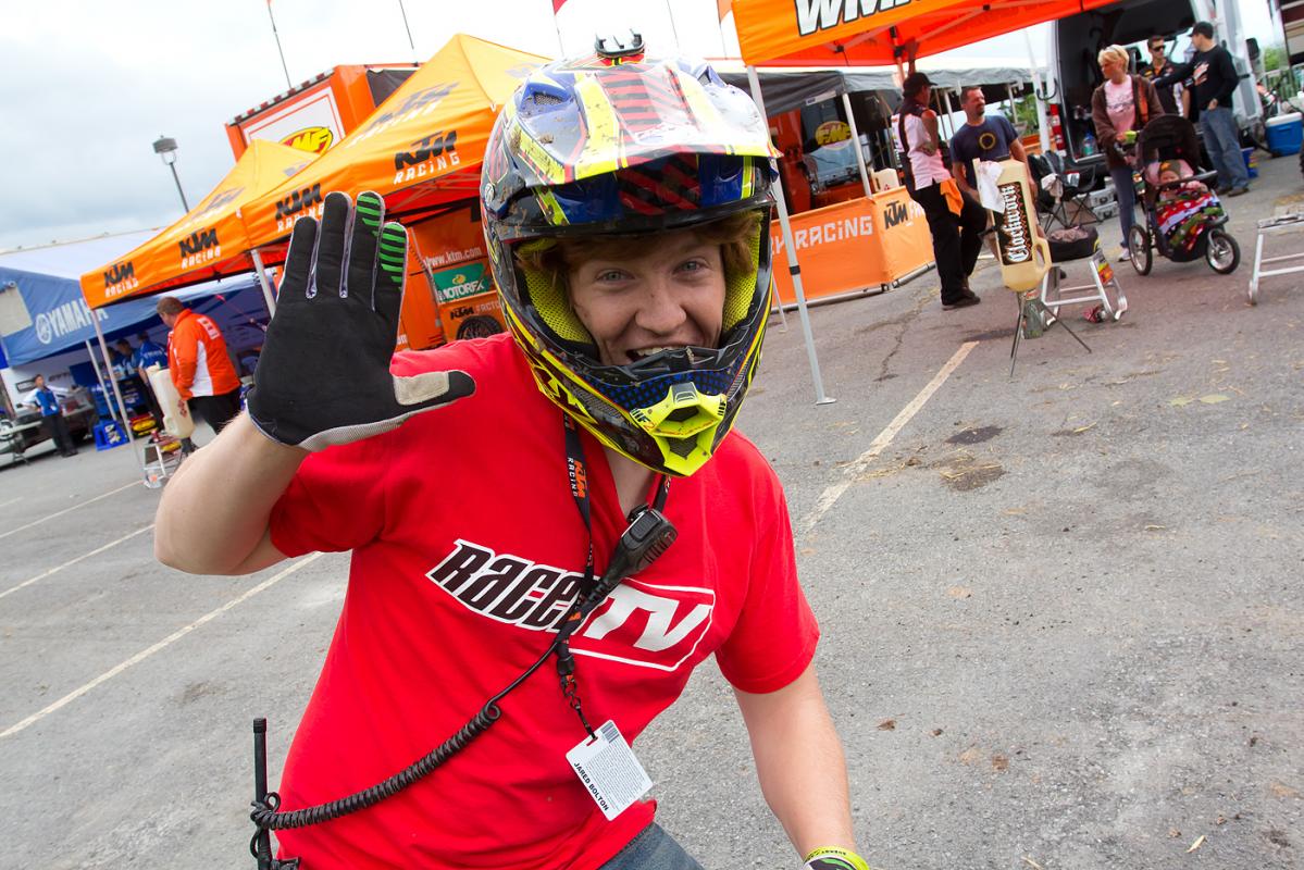 RacerTV's Jared Bolton was on hand to get the TV show kicking!