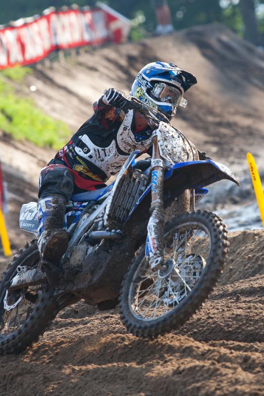 Kyle Cunningham gets low.