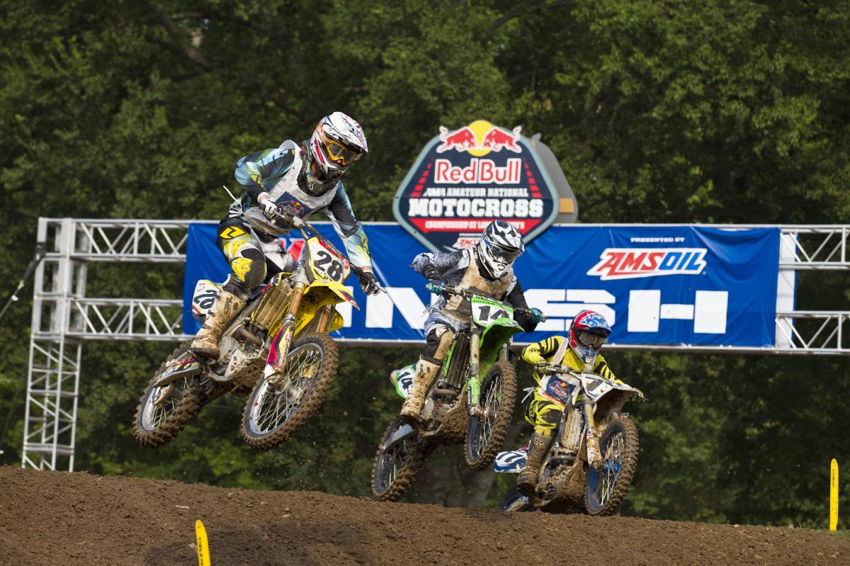 Another great battle going down at Loretta's.