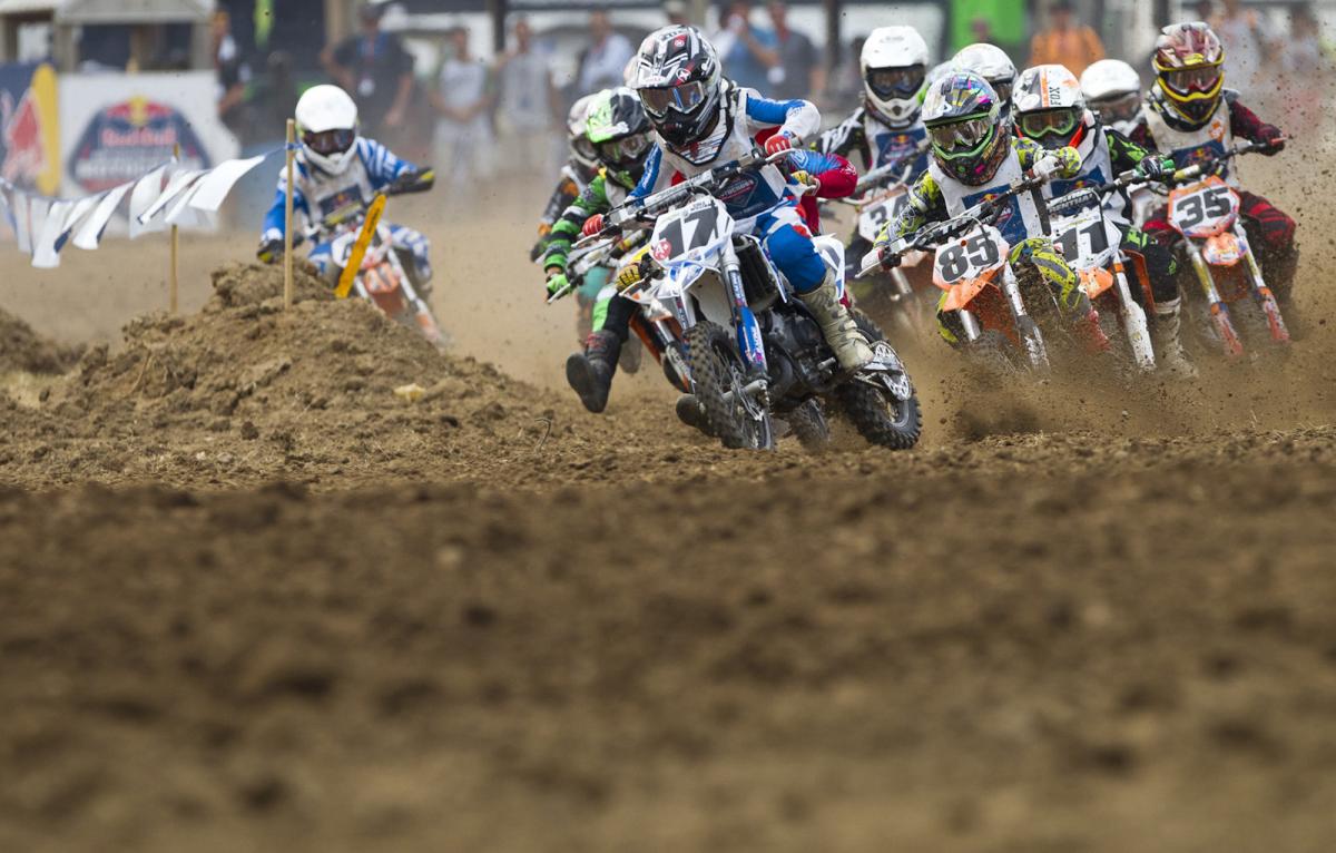 The classic start at Loretta Lynn's.