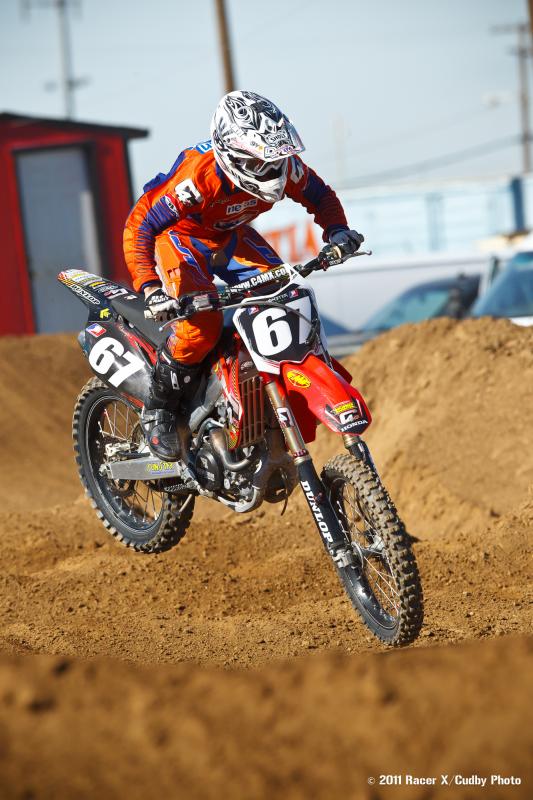 Champion-StarwestDec-2011-Cudby0003