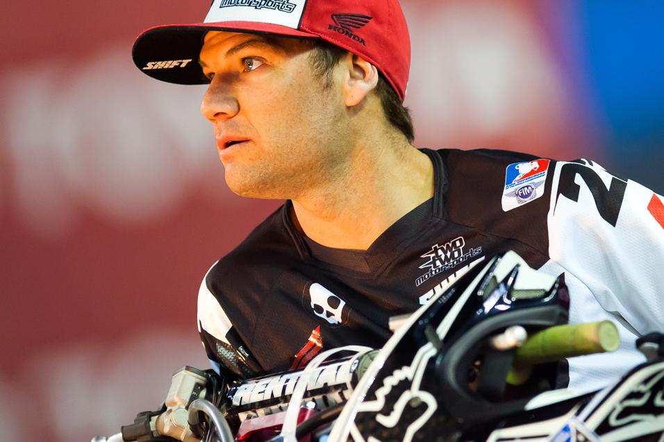 Between The  Motos: Chad Reed
