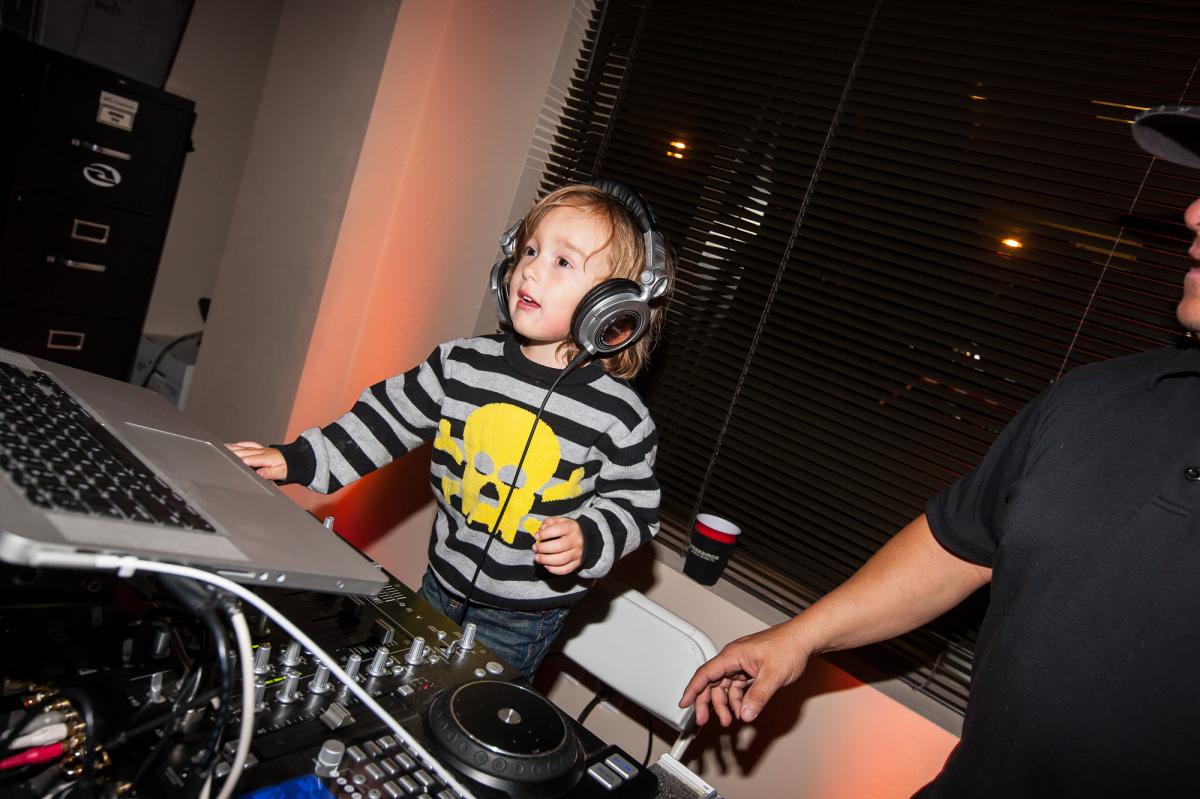 Skylar on the one's and two's