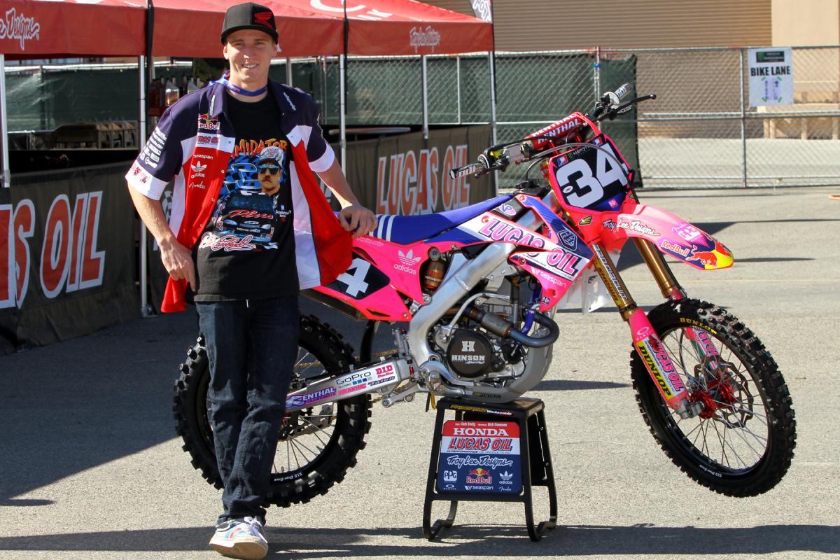 The Lucas Oil/TLD team went pink for A2