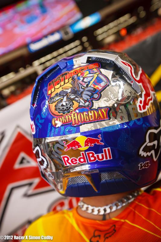Roczen's logo on his lid.