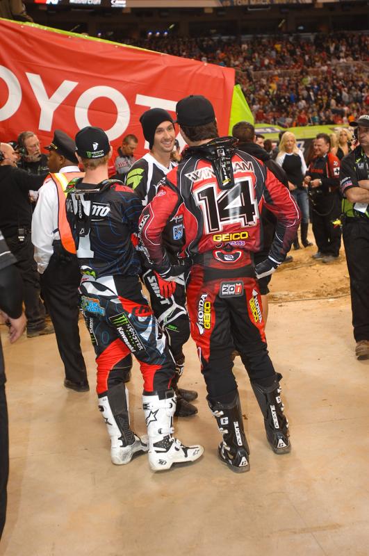 Windham, Villopoto and Hansen chatting it up