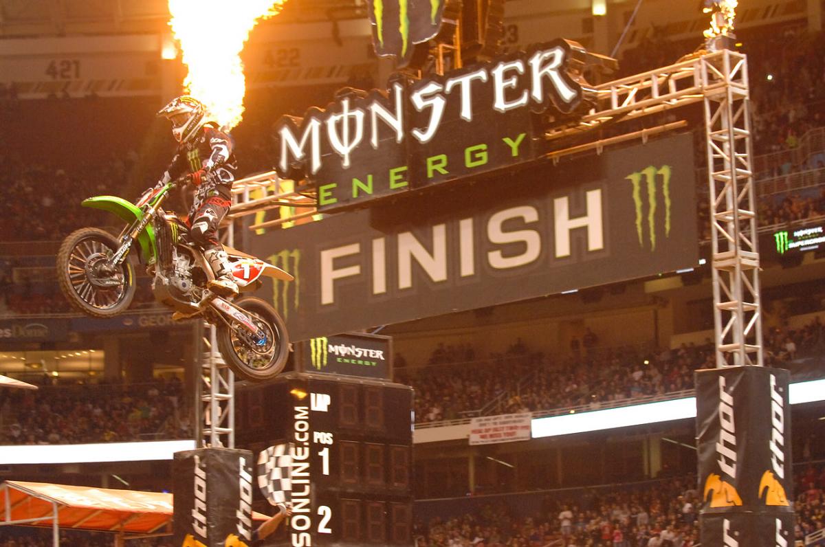 RV takes the win in St. Louis