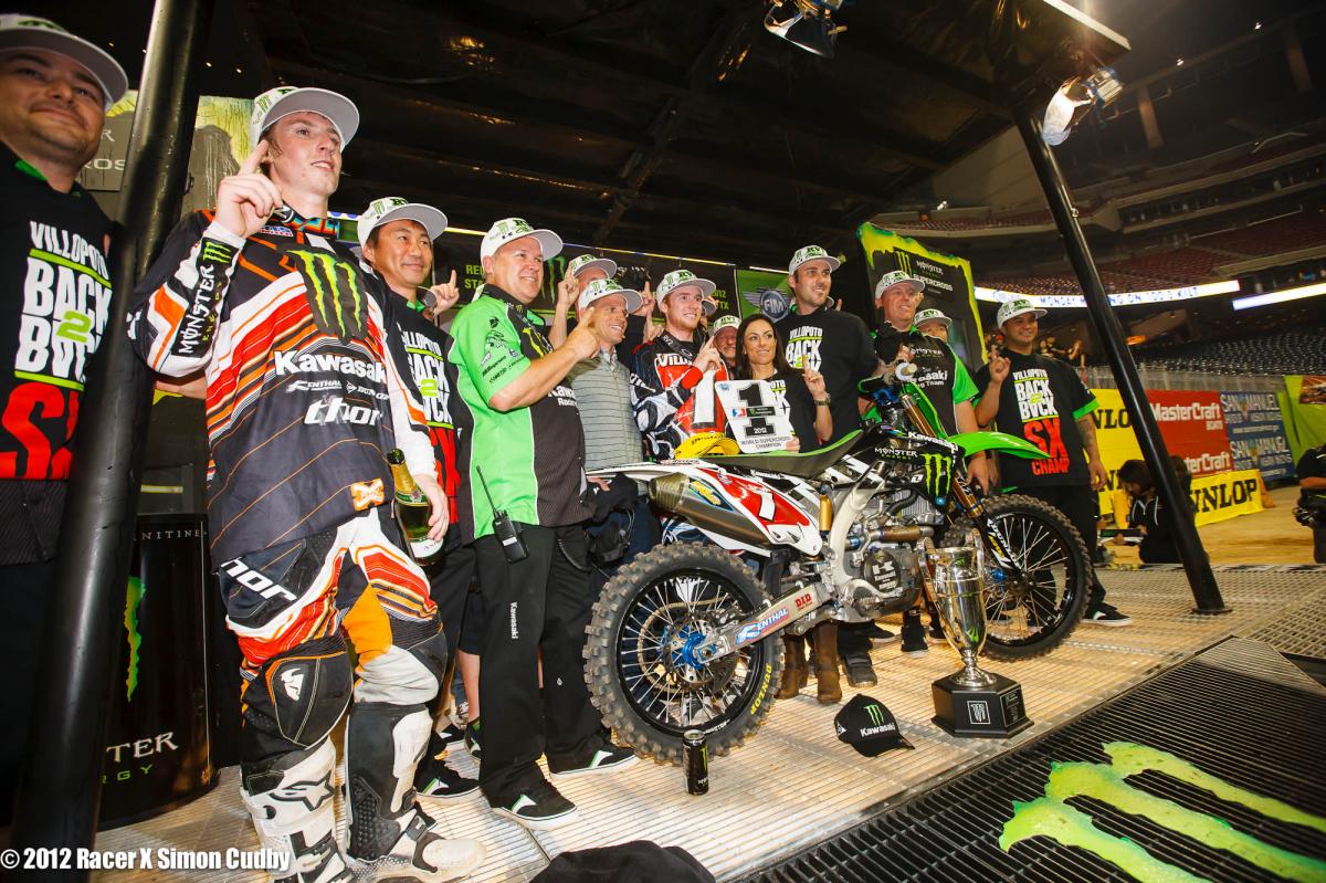 Kawi podium