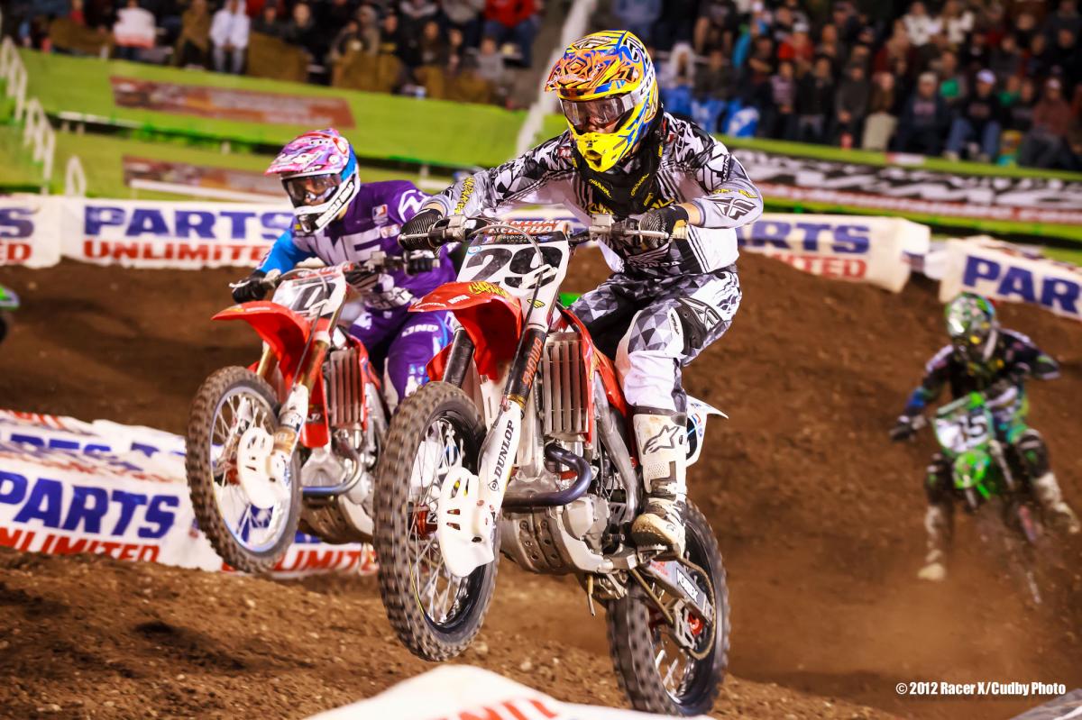 Andrew Short battles Justin Brayton