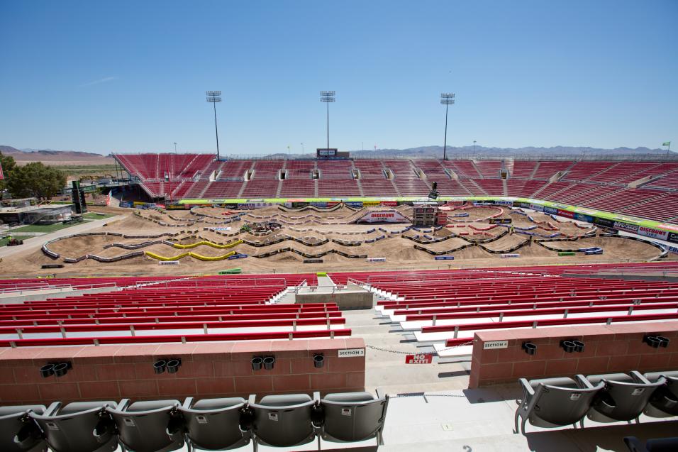Racer X Films:  Vegas Track Preview