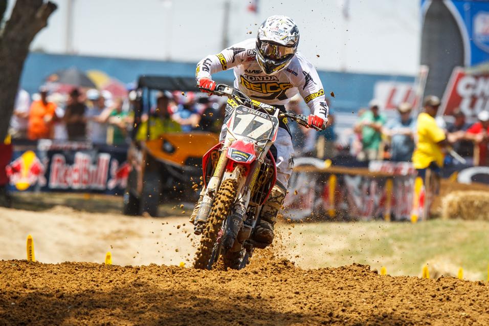 Sign of the  Lap Times: Freestone