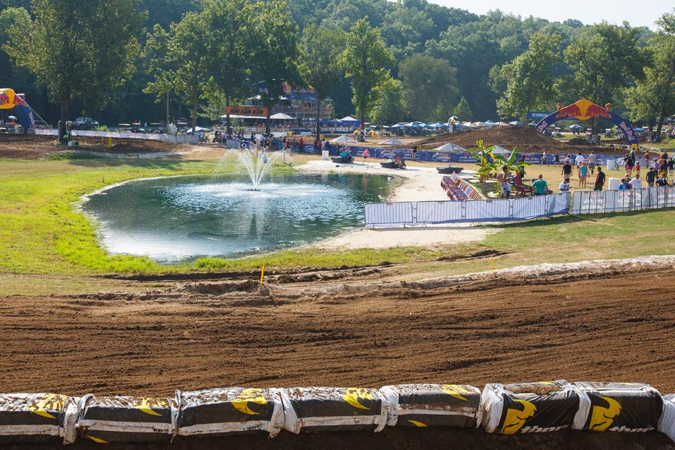 Sign of the  Lap Times: Loretta's