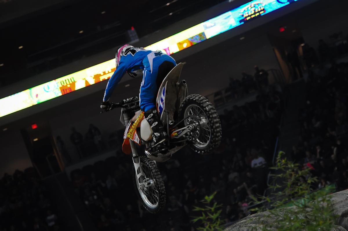 Endurocross by Eric Narvaez