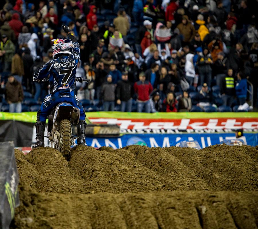 Stewart keep his title hopes alive win his fourth win of the season in Seattle. After an up and down season, the two-time SX Champion still had a shot at title number three. (Garth Milan photo)
B