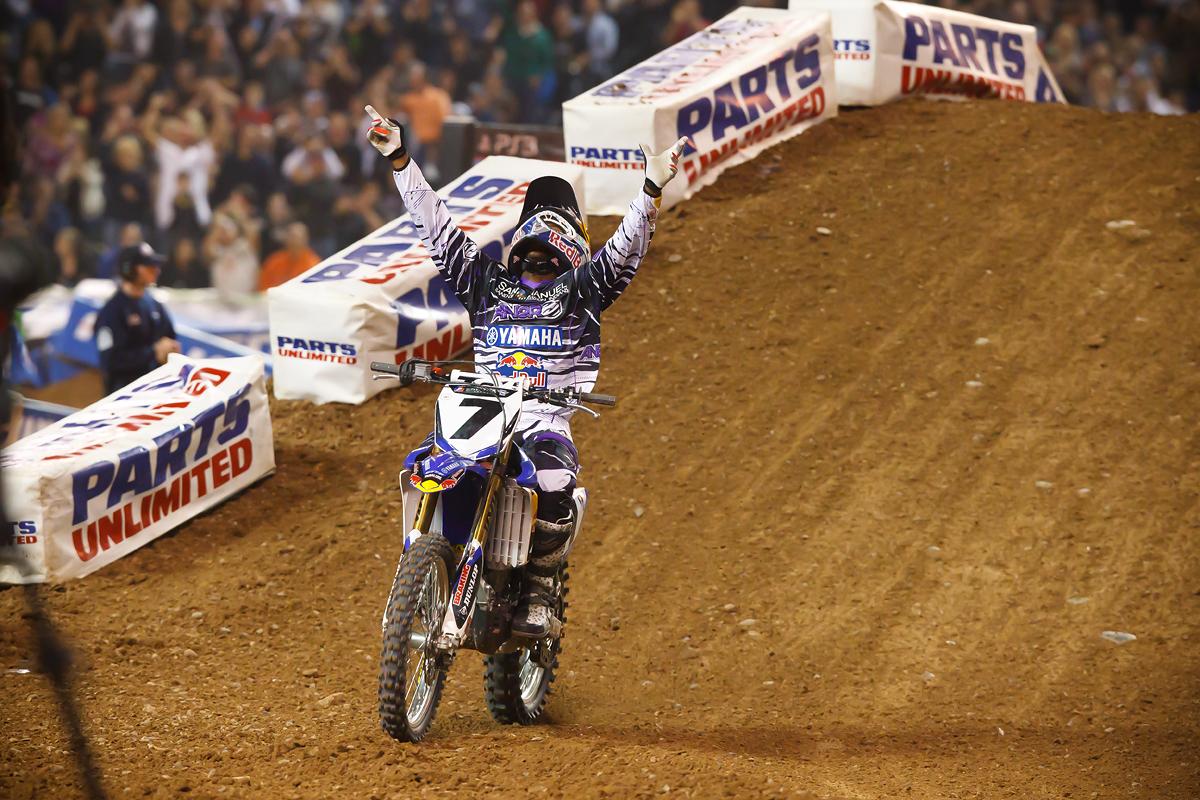 James Stewart would bounce back from a third in the opening round to win round 2 in Phoenix. It was his first SX win in a year. (Cudby photo)