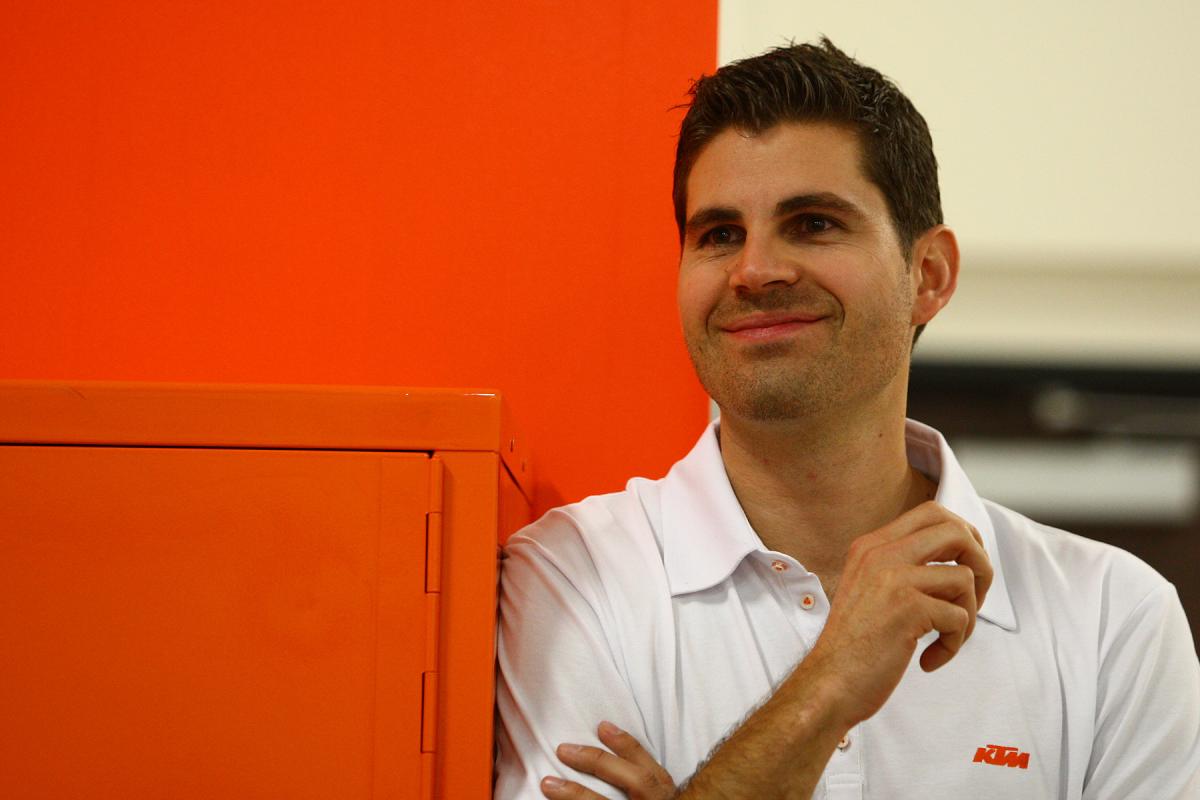 Lotsa' proud papas with KTMs recent success.